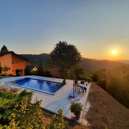 Lägenhet Semizovac Holiday House